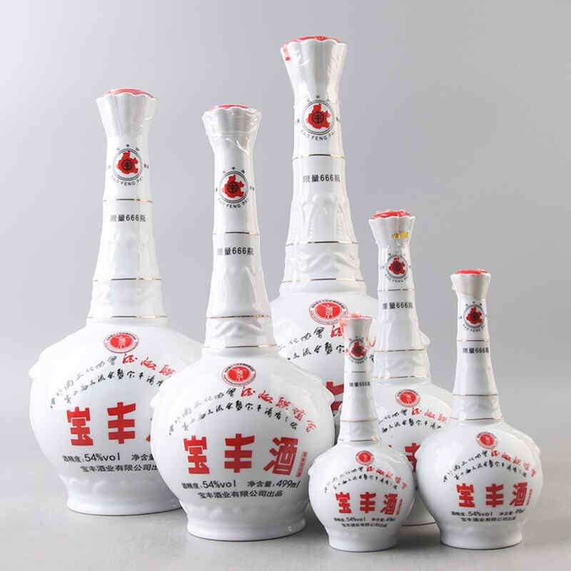 喝紅酒的餐廳，外灘能看夜景的性價比高的餐廳?