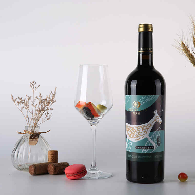 紅酒配烤肉嗎，烤肉怎么腌制顏色變紅?